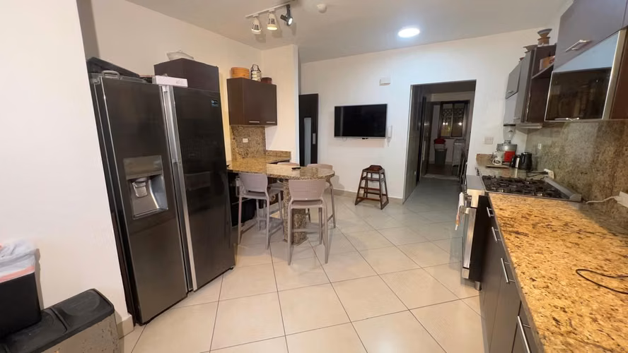 Alquiler de apartamento en Embassy Club – Clayton