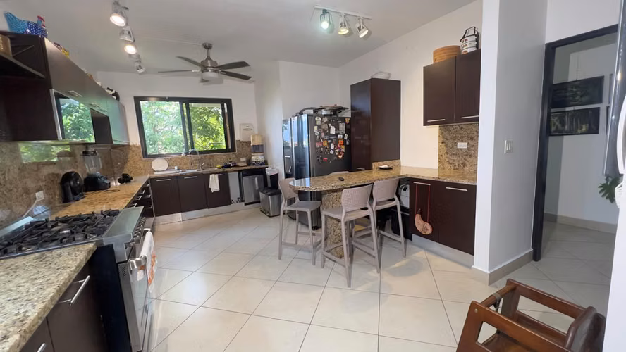 Alquiler de apartamento en Embassy Club – Clayton