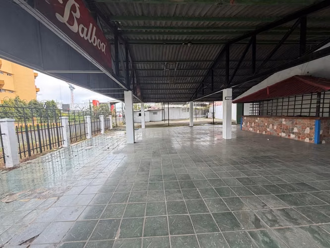 Alquilo Local Comercial en La Chorrera al frente del Estadio Musquita Sanchez