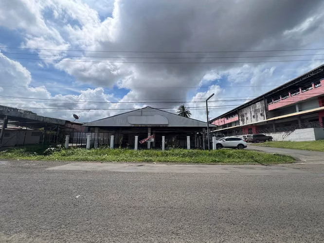 Alquilo Local Comercial en La Chorrera al frente del Estadio Musquita Sanchez