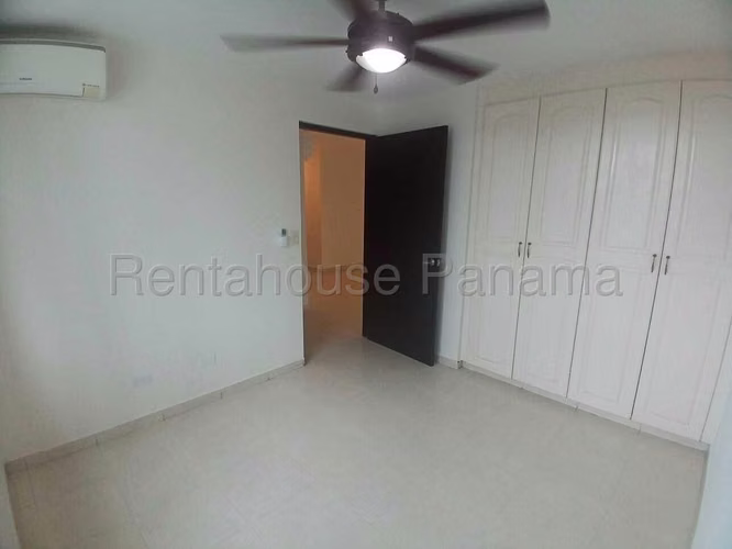 Alquiler de Apartamento en Punta Pacifica 26*8682Mfk