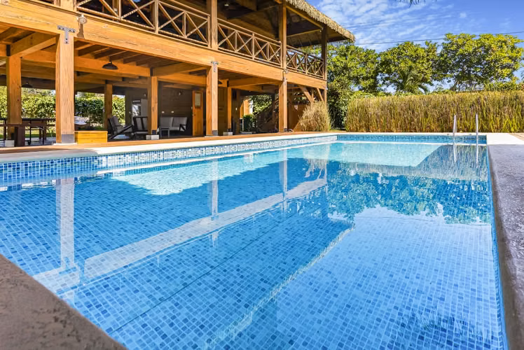 CASA  DE  PLAYA  CON  AIRBNB.   Punta Chame.  Ingresos estables y vivienda de lujo.