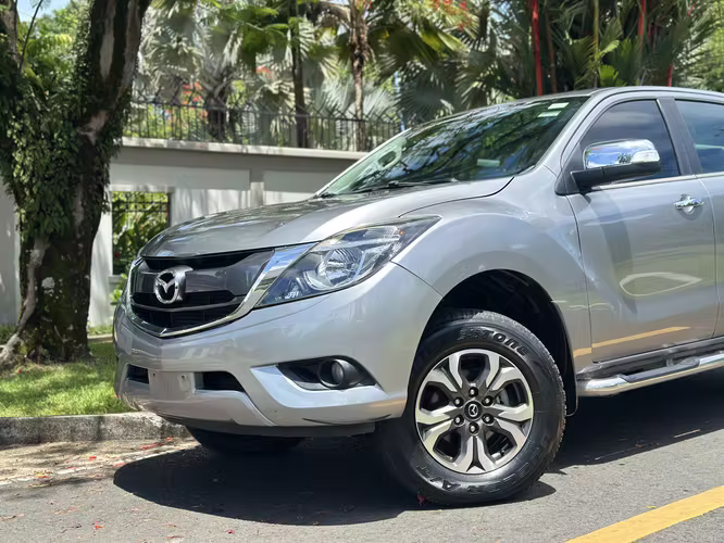 MAZDA BT50 4X4 AUTOMATICO 2020