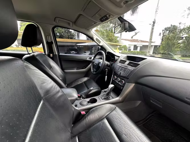 MAZDA BT50 4X4 AUTOMATICO 2020