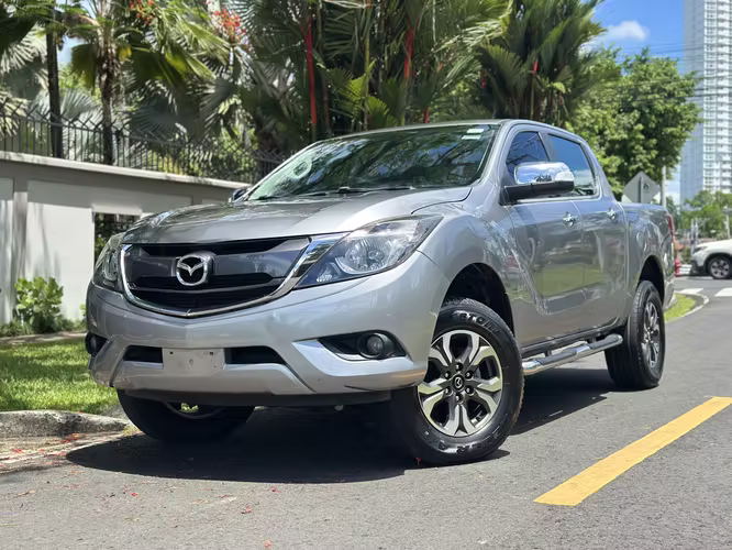MAZDA BT50 4X4 AUTOMATICO 2020