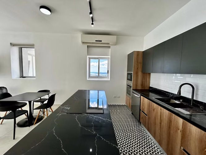 Alquiler de Apartamento Amoblado con Vista al Mar - RIVAGE - Imagen 9