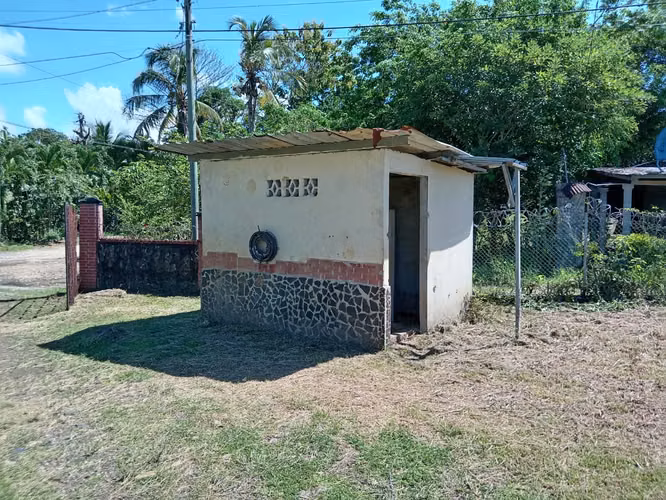 VENDO 2 HECTAREAS CON 1,026 METROS EN NUEVO SAN JUAN COLON - Imagen 9