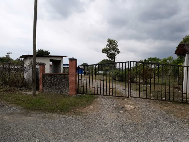 VENDO 2 HECTAREAS CON 1,026 METROS EN NUEVO SAN JUAN COLON - Imagen 3