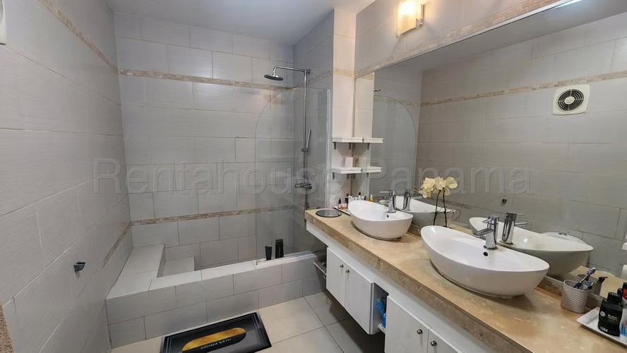 Apartamento en Venta en Avenida Balboa | DESTINY | Amplio Balcón y Depósito