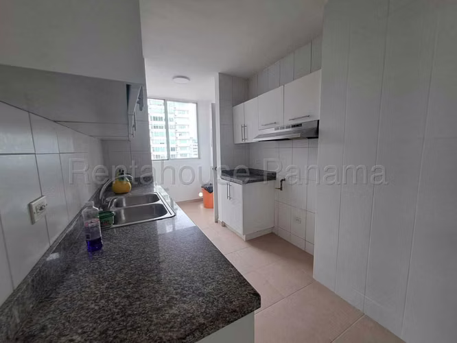 Venta de Apartamento en El Cangrejo Ph Plaza 77 CCO