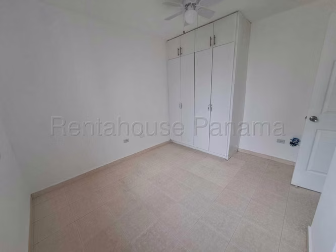 Venta de Apartamento en El Cangrejo Ph Plaza 77 CCO