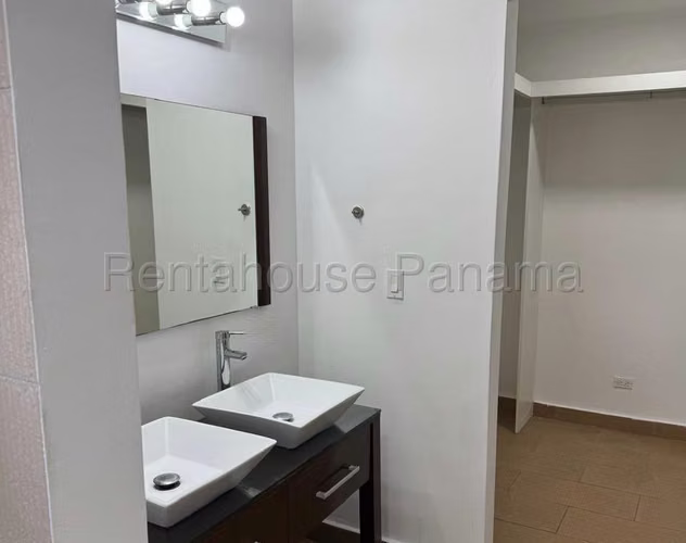 Venta de Apartamento en El Cangrejo Ph Mediterraneo Loft CCO