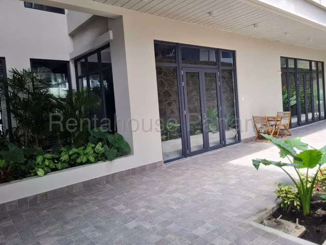 Alquiler de Comercial en Casco Antiguo Plazuela de Alfaro KC