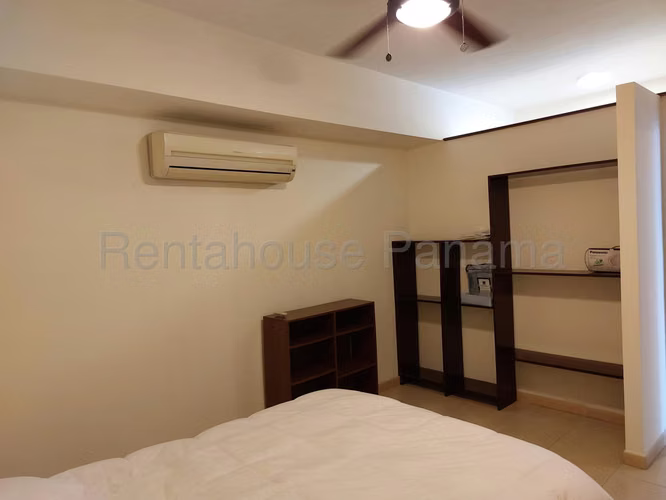 Alquiler de Apartamento en Bellavista Ph Grandbay Tower KC