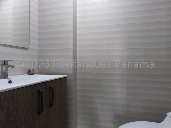 Alquiler de Apartamento en Bellavista Ph Cranc Tower KC