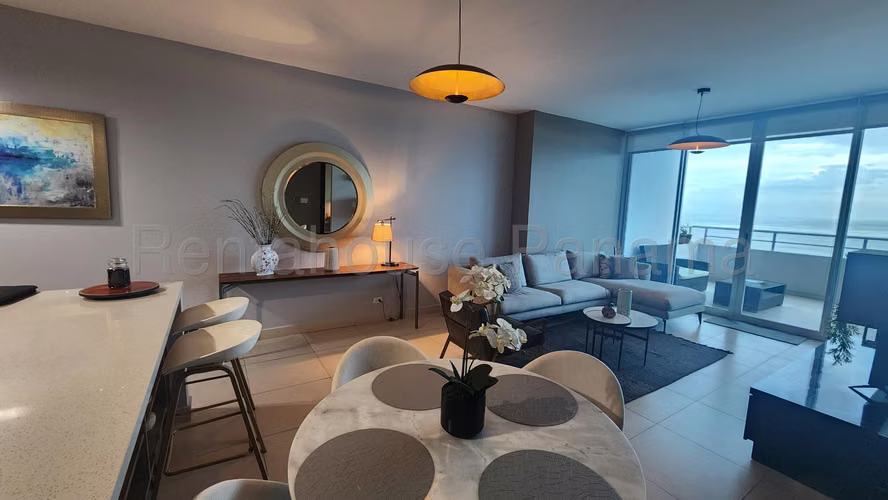 Alquilo Apartamento en Avenida Balboa OF26-8688