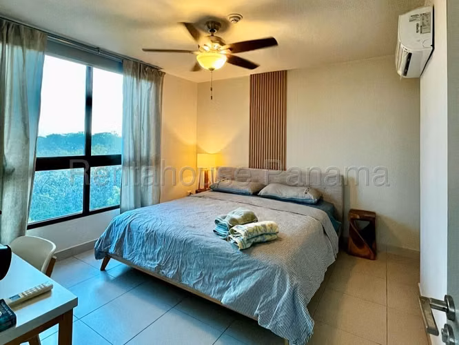 Vendo Apartamento en San Carlos OF25-9376