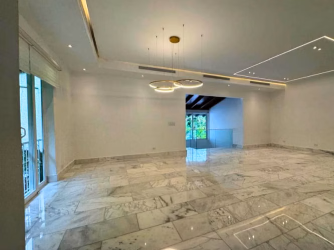 VENTA DE CASA CON PISCINA EN ALTOS DEL GOLF (13)