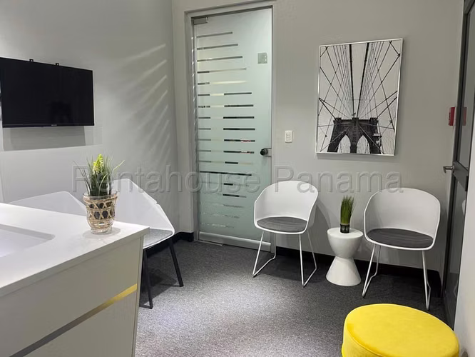 Oficina Comercial en Alquiler en Punta Pacifica JG