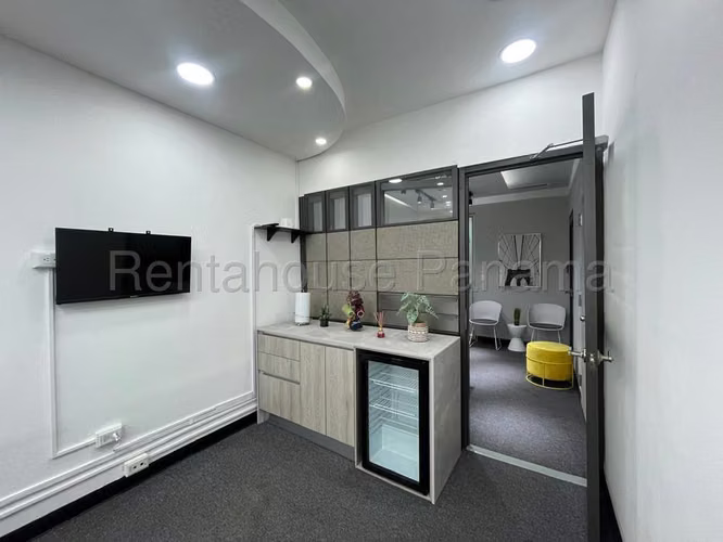 Oficina Comercial en Alquiler en Punta Pacifica JG