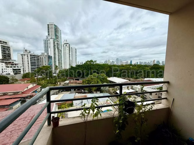 Apartamento en Venta en Carrasquilla JG