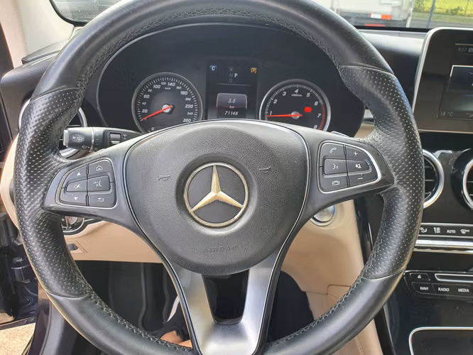 MERCEDES BENZ GLC250 4MATIC 2016