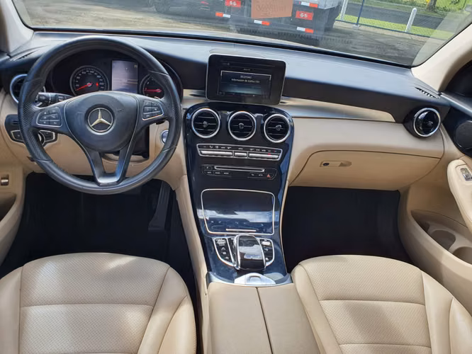 MERCEDES BENZ GLC250 4MATIC 2016
