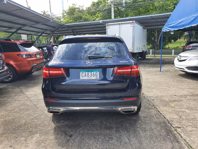 MERCEDES BENZ GLC250 4MATIC 2016