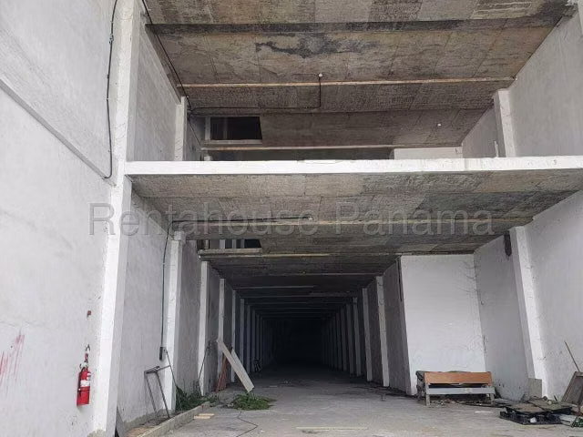 Local Comercial en Alquiler Zona Libre Colón ELP 25-5435