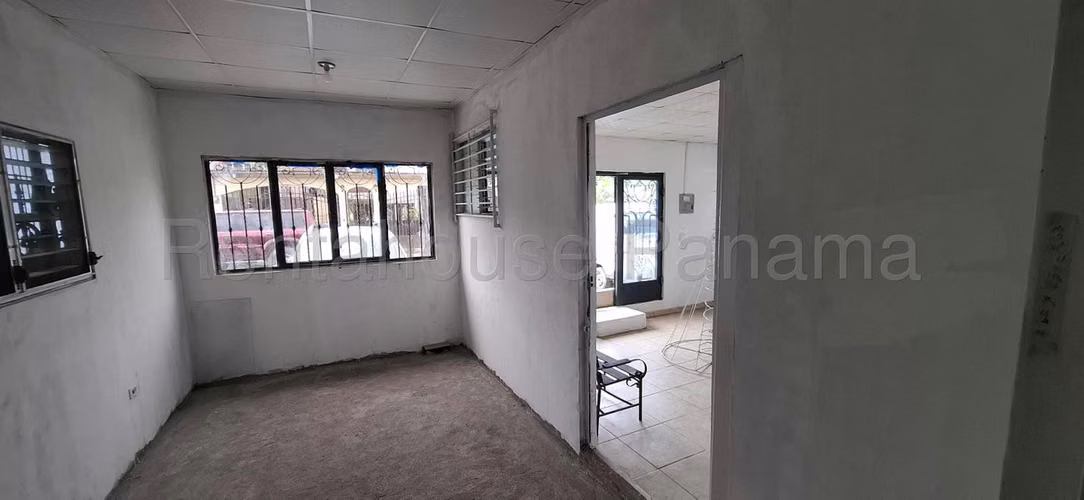 VENTA CASA COMERCIAL PARQUE LEFEVRE