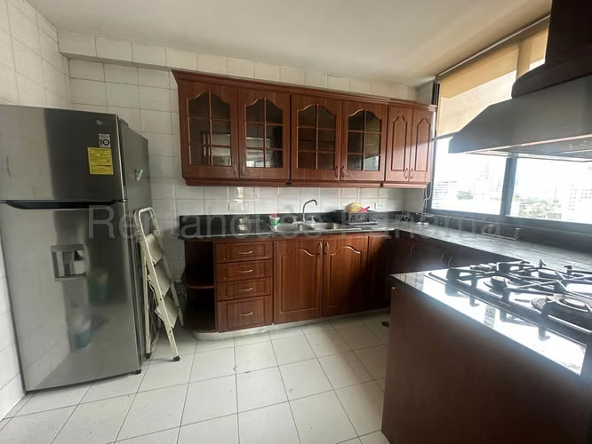 Alquiler de Apartamento Amoblado en Bella Vista 26*8285Mfk