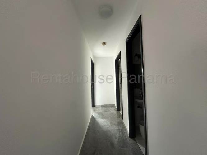 Alquiler de Apartamento Amoblado en Bella Vista 26*8285Mfk