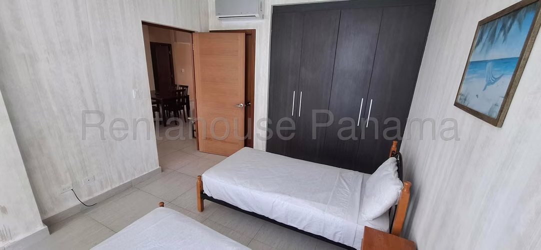 VENTA APARTAMENTO AMOBLADO WATERWAYS PLAYA BLANCA