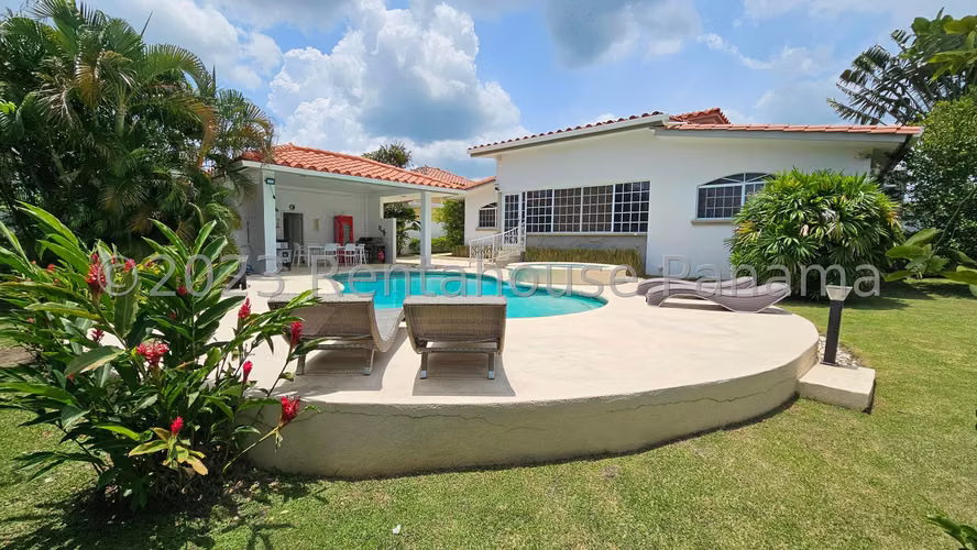 House for Sale in Coronado YDU