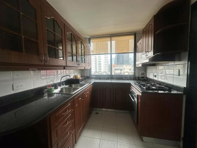 Alquiler de Comodo y Centrico Apartamento en Bella Vista 26*8285Mfk