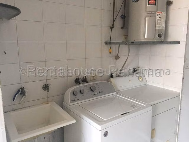 Alquiler de Comodo y Centrico Apartamento en Bella Vista 26*8285Mfk