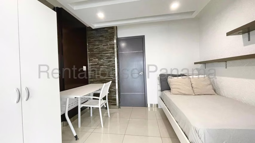 Apartamento en Venta en Costa del Este YM