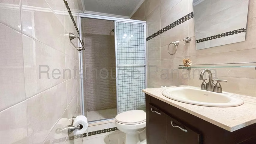 Apartamento en Venta en Costa del Este YM