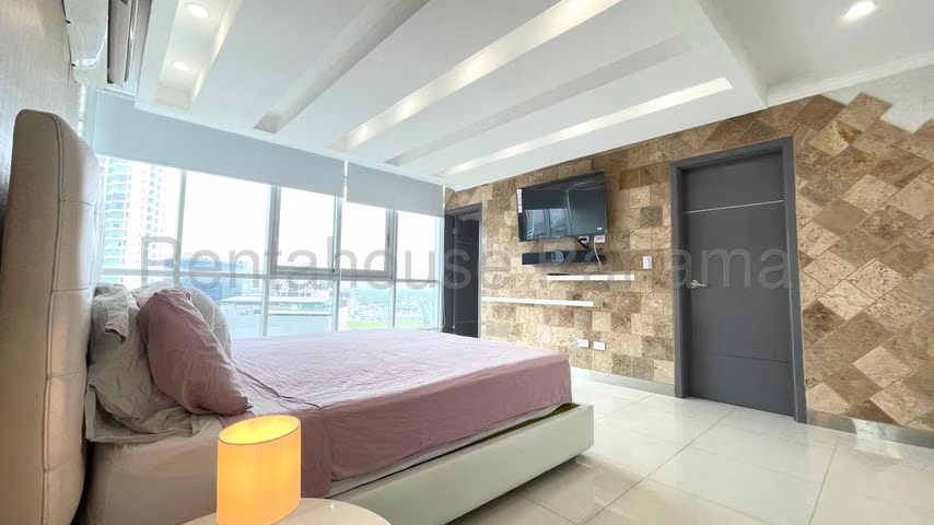 Apartamento en Venta en Costa del Este YM