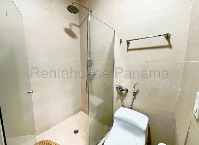 Vendo apartamento en Av. Balboa LF26-5637 Solo Cliente Directo