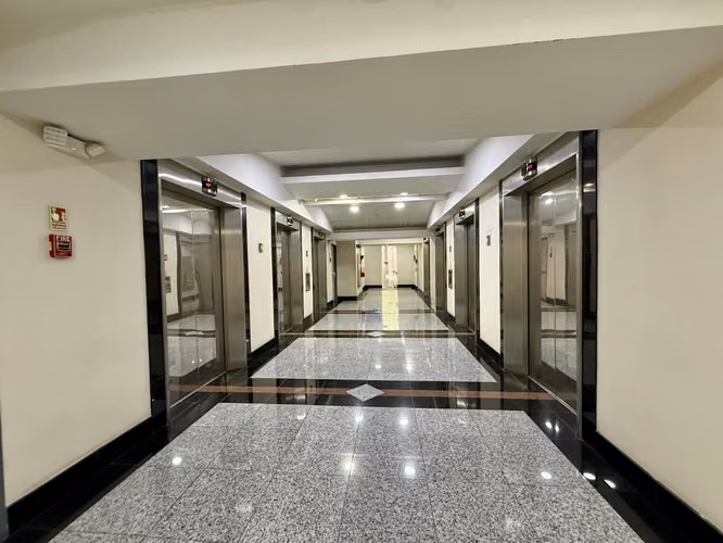 Venta de Oficina en Torre de las Americas