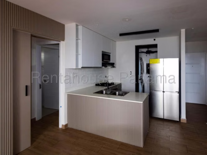 Se Alquila Apartamento en El Cangrejo VLU26-8613
