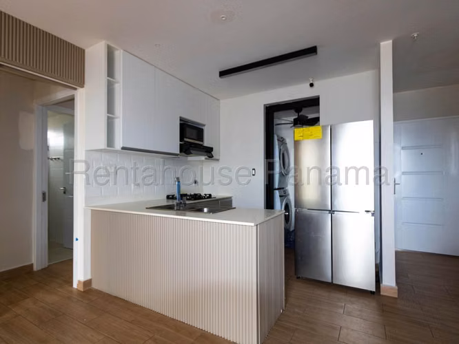 Se Alquila Apartamento en El Cangrejo VLU26-8613