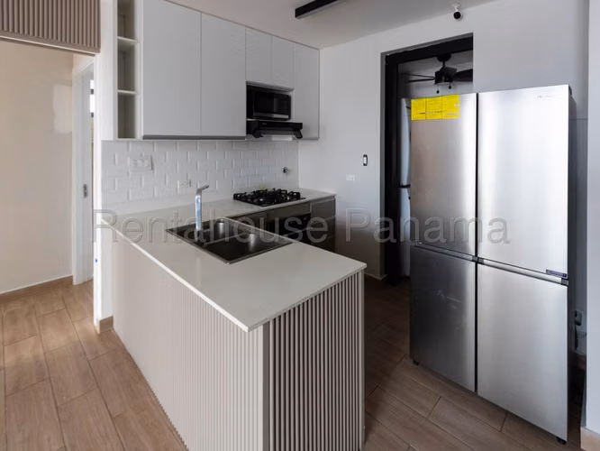 Se Alquila Apartamento en El Cangrejo VLU26-8613