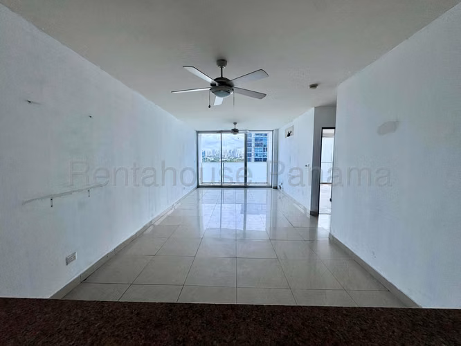 Se Vende Apartamento en Punta Pacifica VLU26-8709