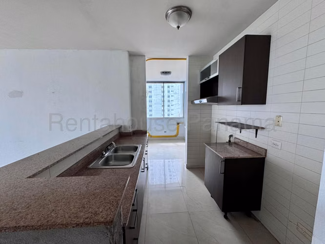 Se Vende Apartamento en Punta Pacifica VLU26-8709