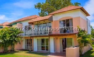 Venta de Casa con 185m2 en Playa Blanca PH Decameron 25-5774SR