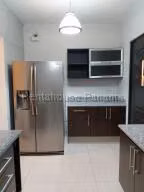 Venta de Apartamento con 145m2 en San Francisco PH Window Tower 26-8685SR