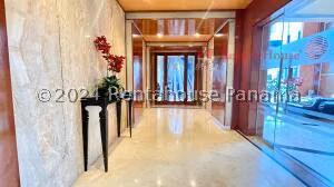 Venta de Apartamento con 167m2 en Punta Pacifica PH Pacific Village 24-8493SR