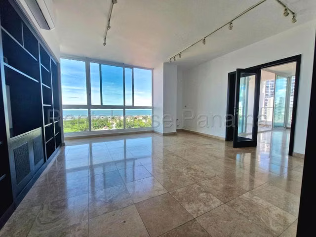 Vendo apartamento en Coco del Mar LF26-140 Solo Cliente Directo